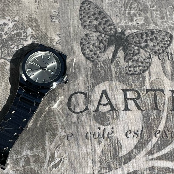 Men's Watch - Picture 7 of 8